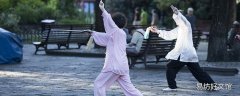 八段锦伤膝盖吗 练八段锦膝盖疼怎么办