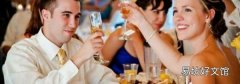 新人敬酒时不换杯子吗