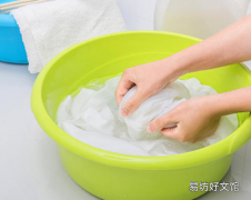 用什么洗衣服一泡就干净 怎么洗衣服干净又省力