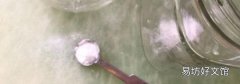 家里地板上总有毛絮絮怎么办