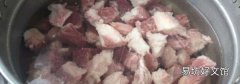 牛肉出水是冷水下锅还是热水下锅