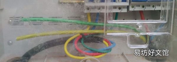 两根火线能接在一起吗