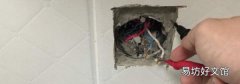 为什么零线断了两孔都发光