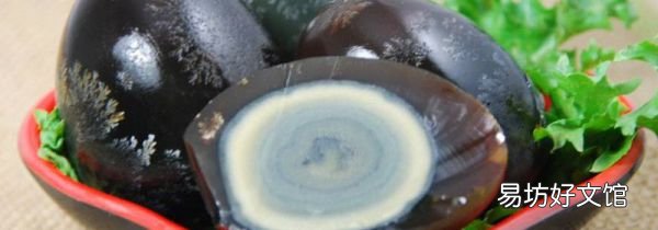 松花蛋不能和什么一起吃