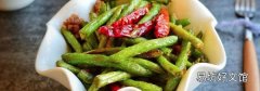 豆角香菇可以一起炒吗