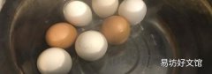 煮鸡蛋为什么会裂开