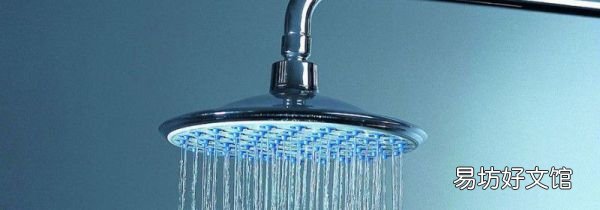 热水器水黄可以洗澡吗