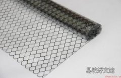 防静电窗帘的搭配技巧和保养方法