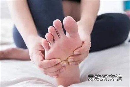 夏天老是抽筋是怎么回事 夏天老是抽筋的原因以及緩解的方