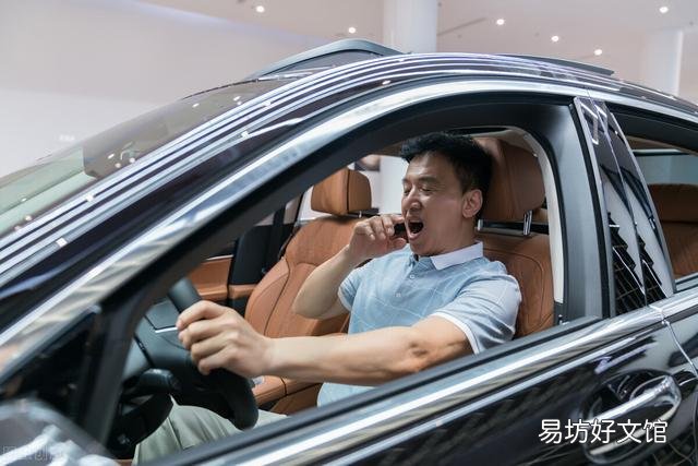 高速上爆胎能自己换吗 高速公路换胎注意事项有哪些
