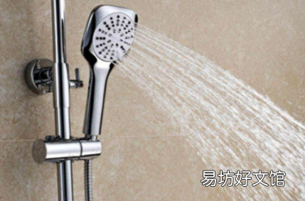 花洒底座一般离地面多高合适 花洒座安装高度是多少