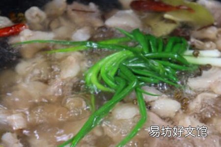 牛腩怎么做好吃 土豆燉牛腩的家常做法