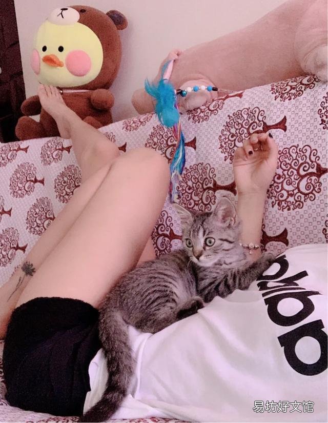 女生独自住酒店应该注意哪些问题 门窗反锁睡前检查